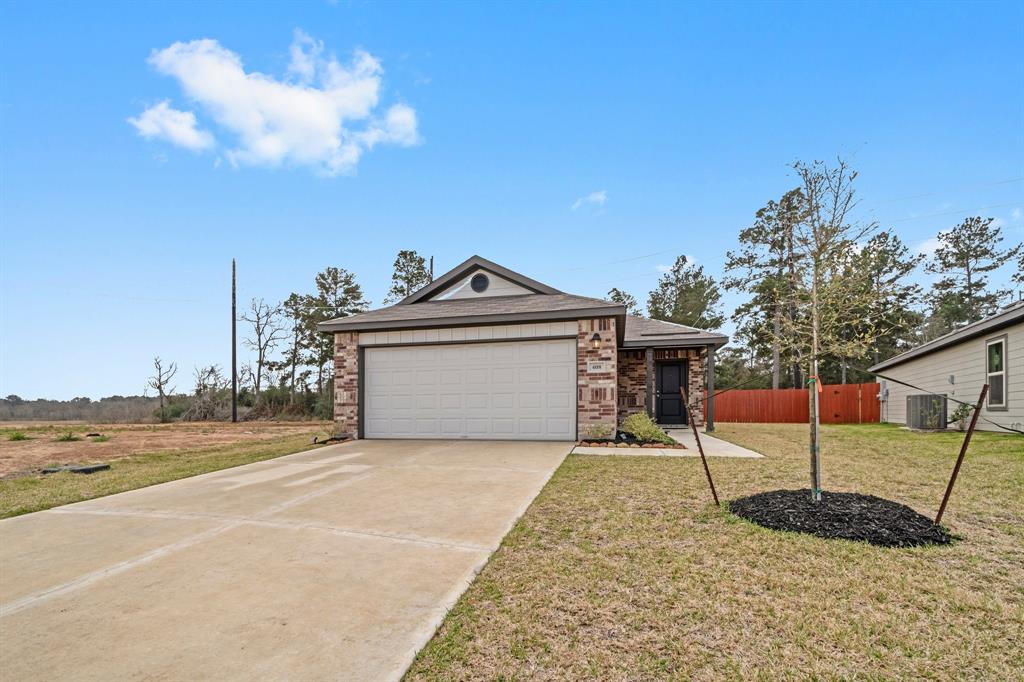 408 Cumberland Forest Drive, Magnolia, Texas image 2