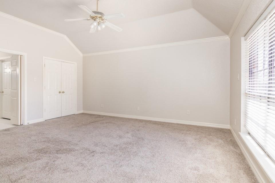 14 Rayburn Ridge Street, Angleton, Texas image 16