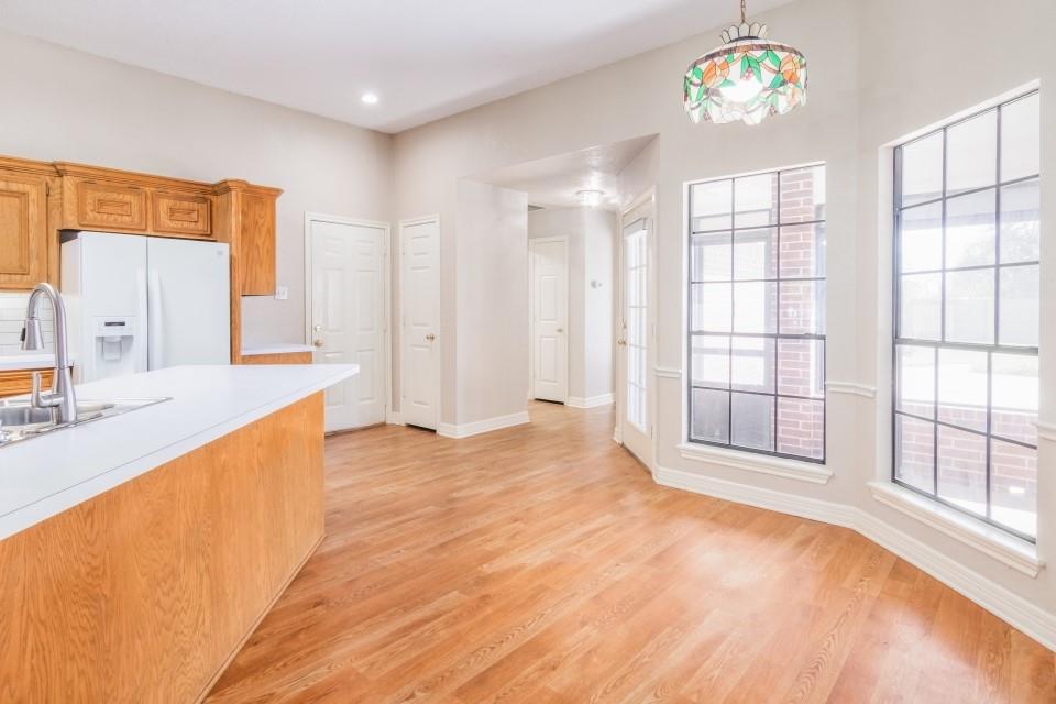14 Rayburn Ridge Street, Angleton, Texas image 12