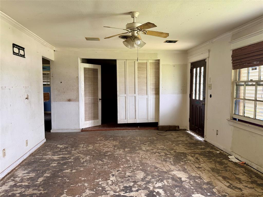 1228 Bayou Shore Drive, Galveston, Texas image 4