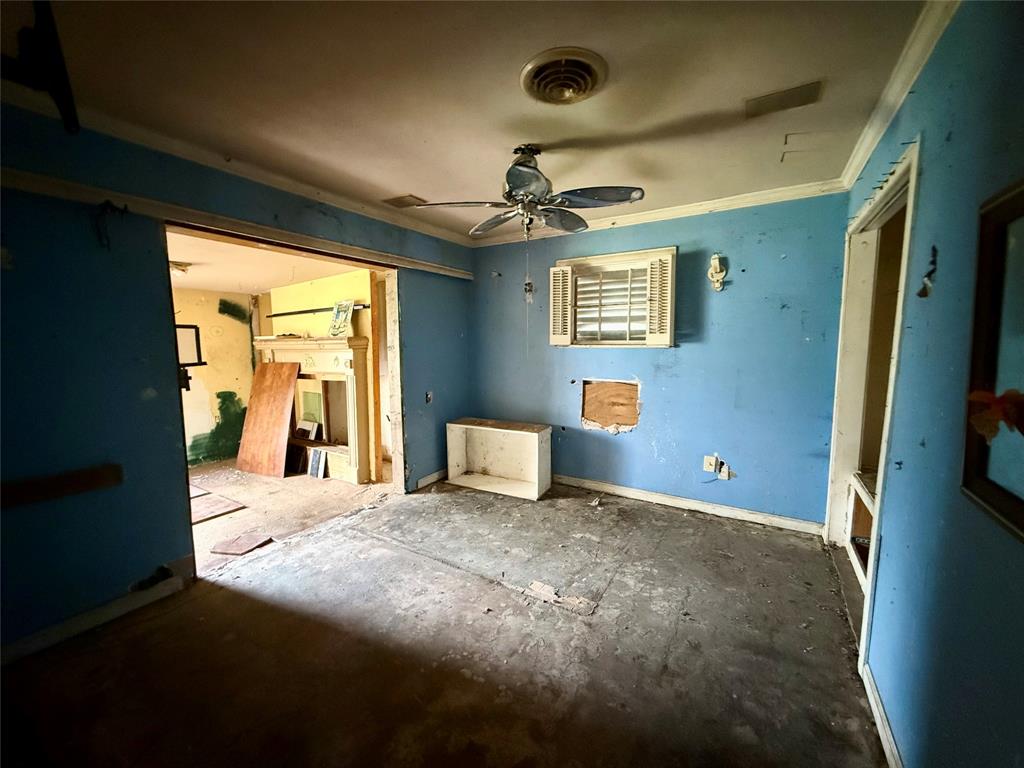 1228 Bayou Shore Drive, Galveston, Texas image 11