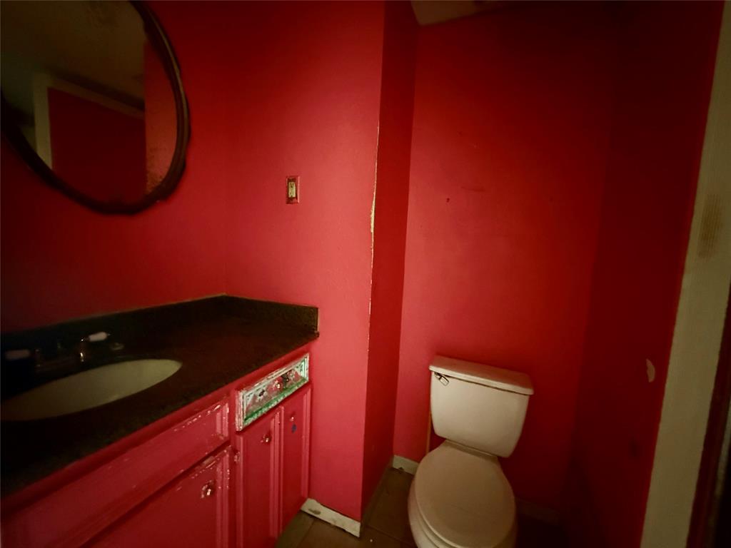 1228 Bayou Shore Drive, Galveston, Texas image 8