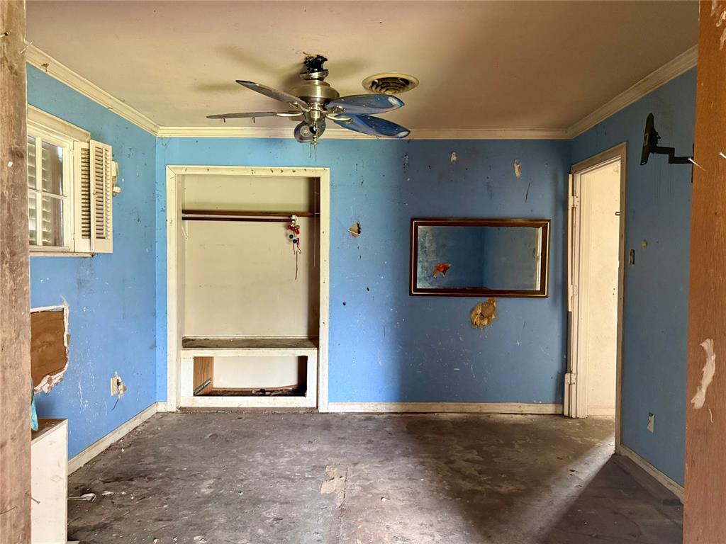 1228 Bayou Shore Drive, Galveston, Texas image 12