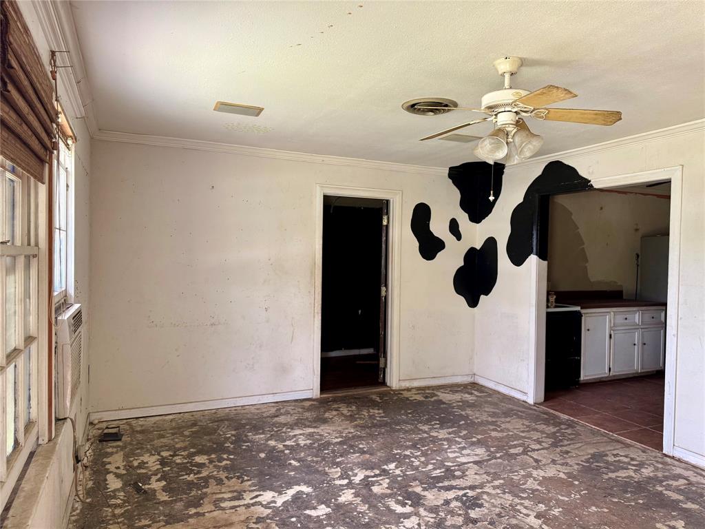 1228 Bayou Shore Drive, Galveston, Texas image 3