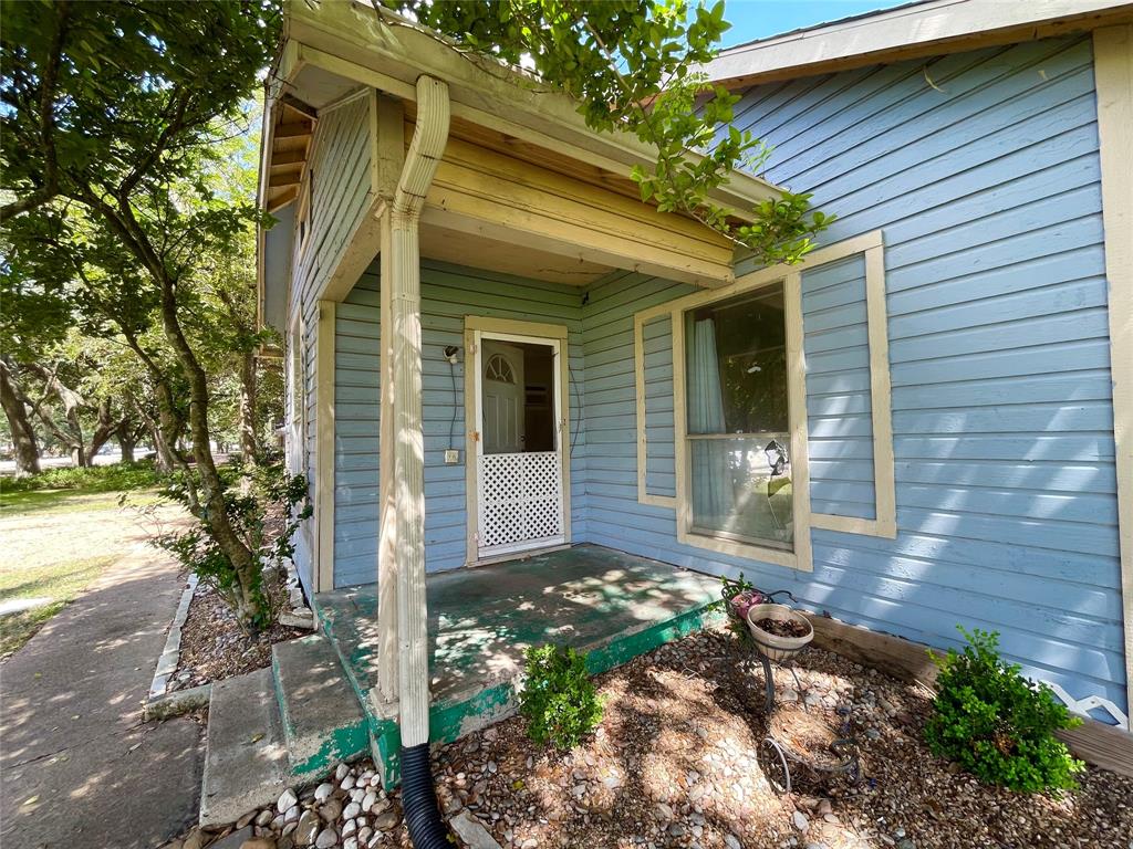 419 S 4th Street, Beasley, Texas image 4