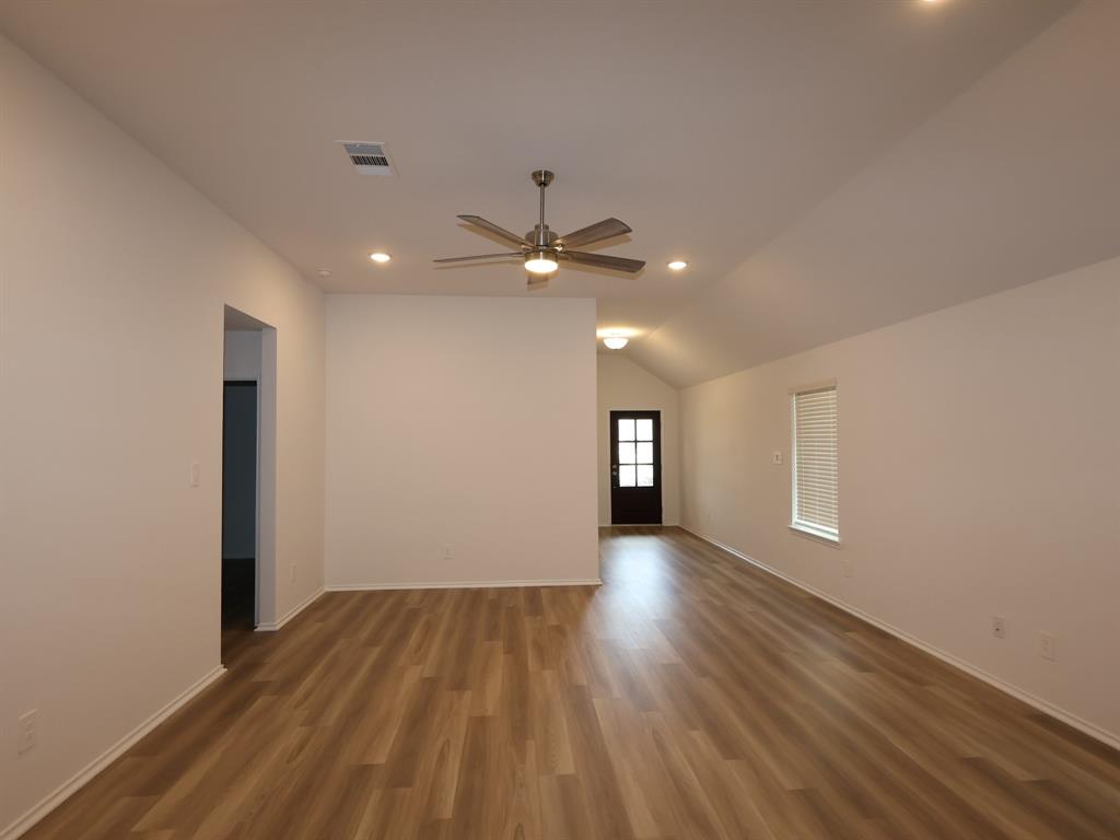 17154 Quaking Aspen Lane, New Caney, Texas image 3