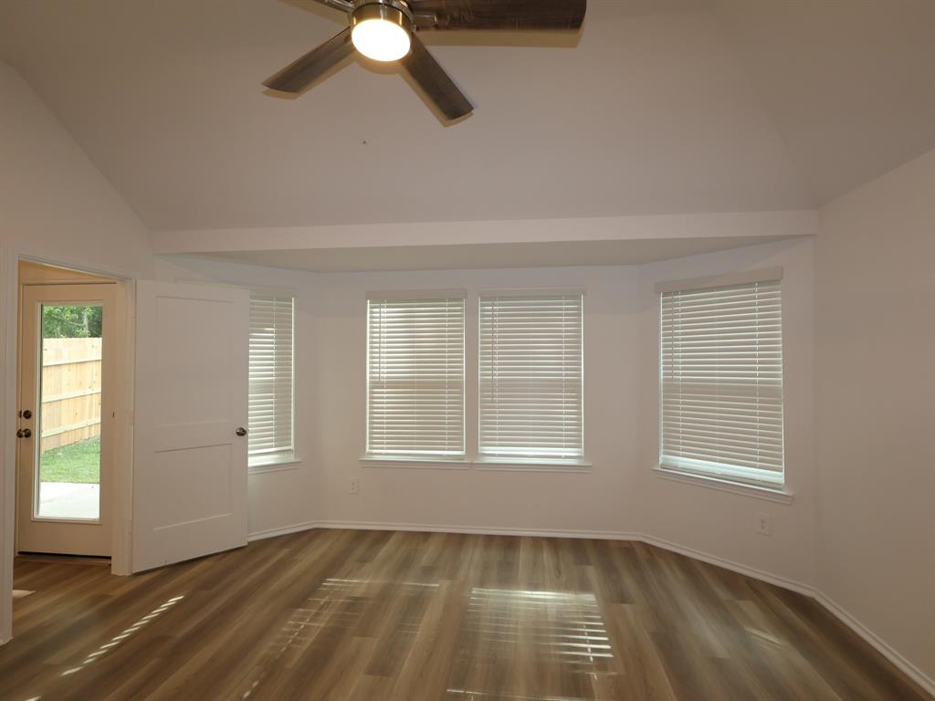 17154 Quaking Aspen Lane, New Caney, Texas image 11