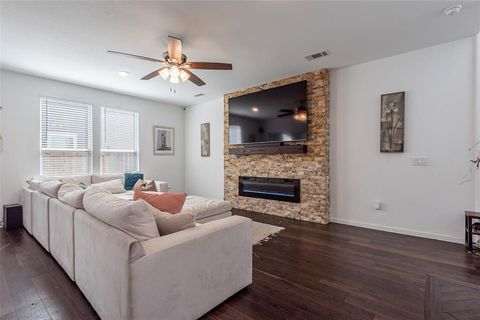 MLS: 8038572