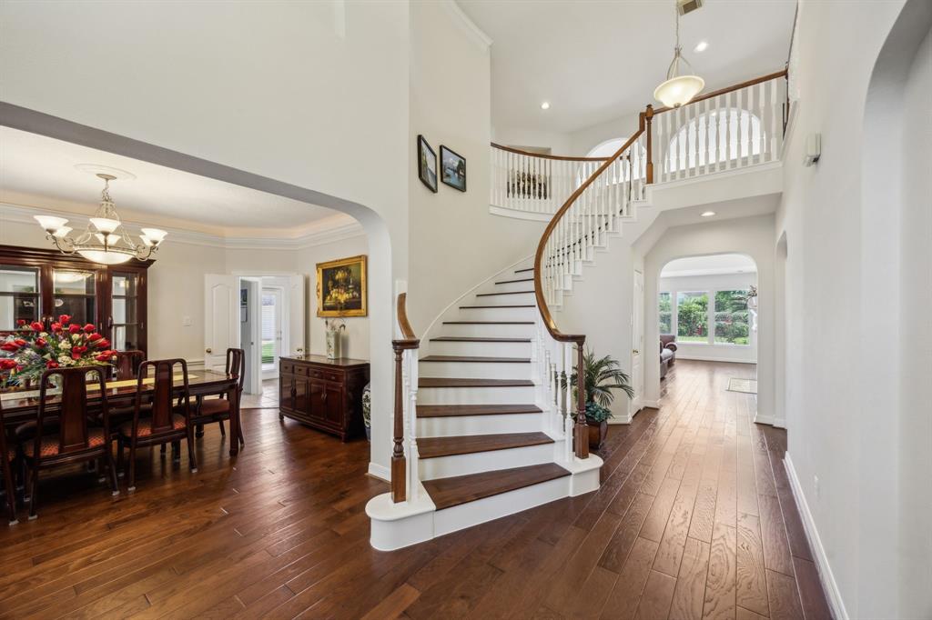 5539 Emerald Pointe Court, Sugar Land, Texas image 4