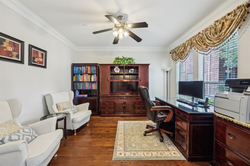 5539 Emerald Pointe Court, Sugar Land, Texas image 8