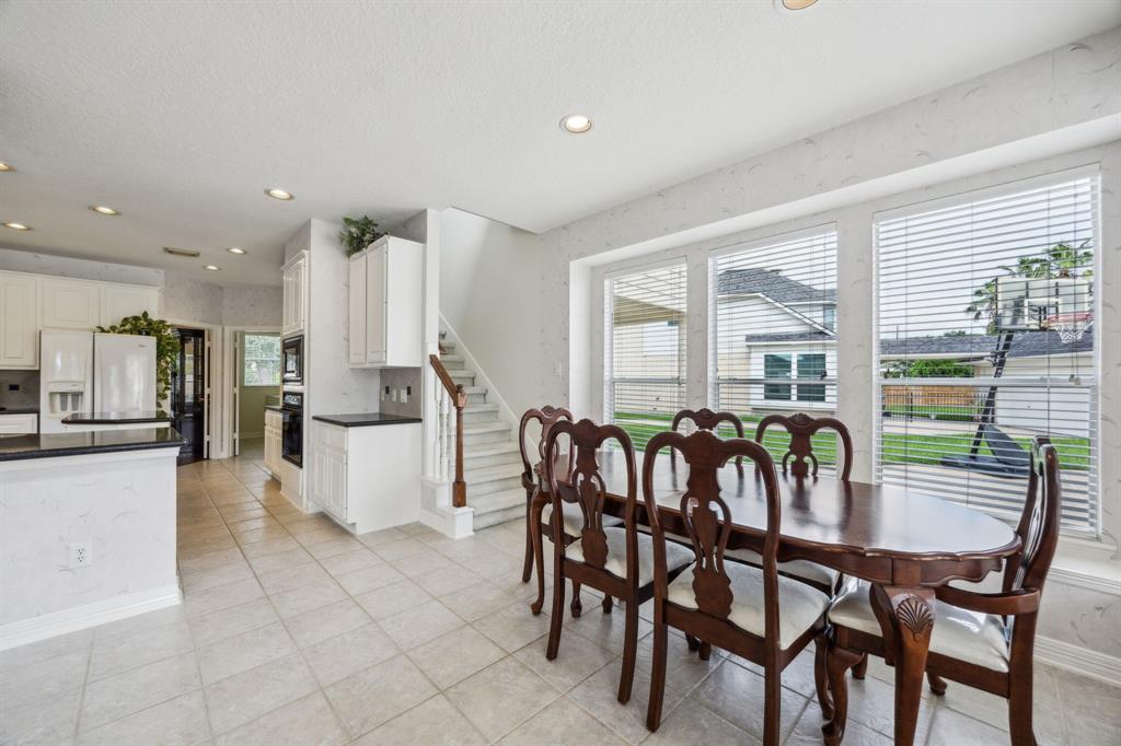 5539 Emerald Pointe Court, Sugar Land, Texas image 18