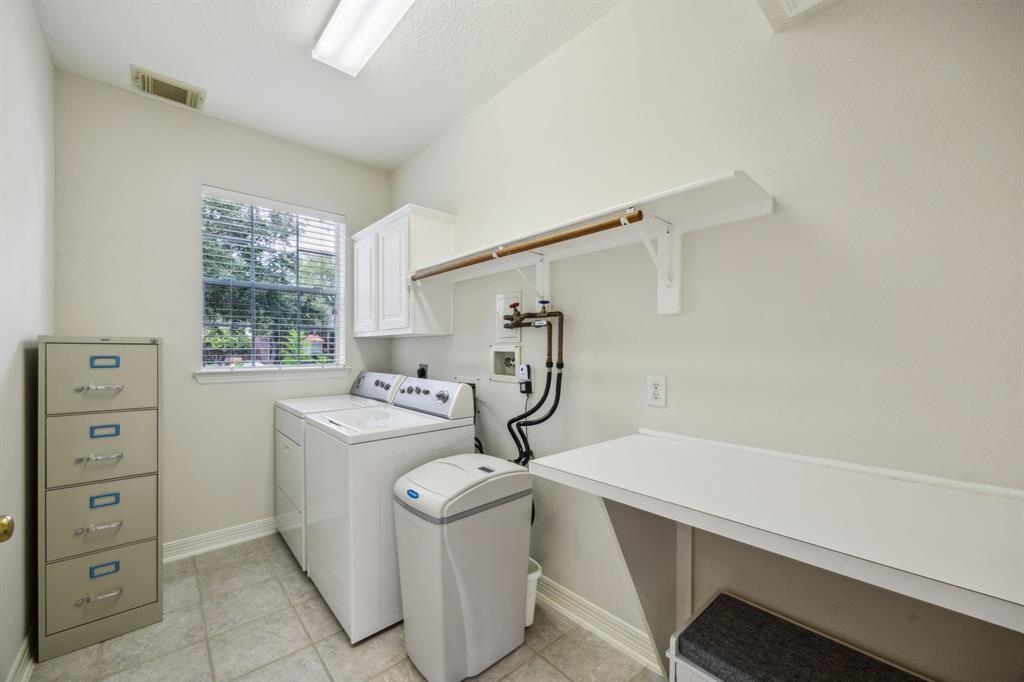 5539 Emerald Pointe Court, Sugar Land, Texas image 35