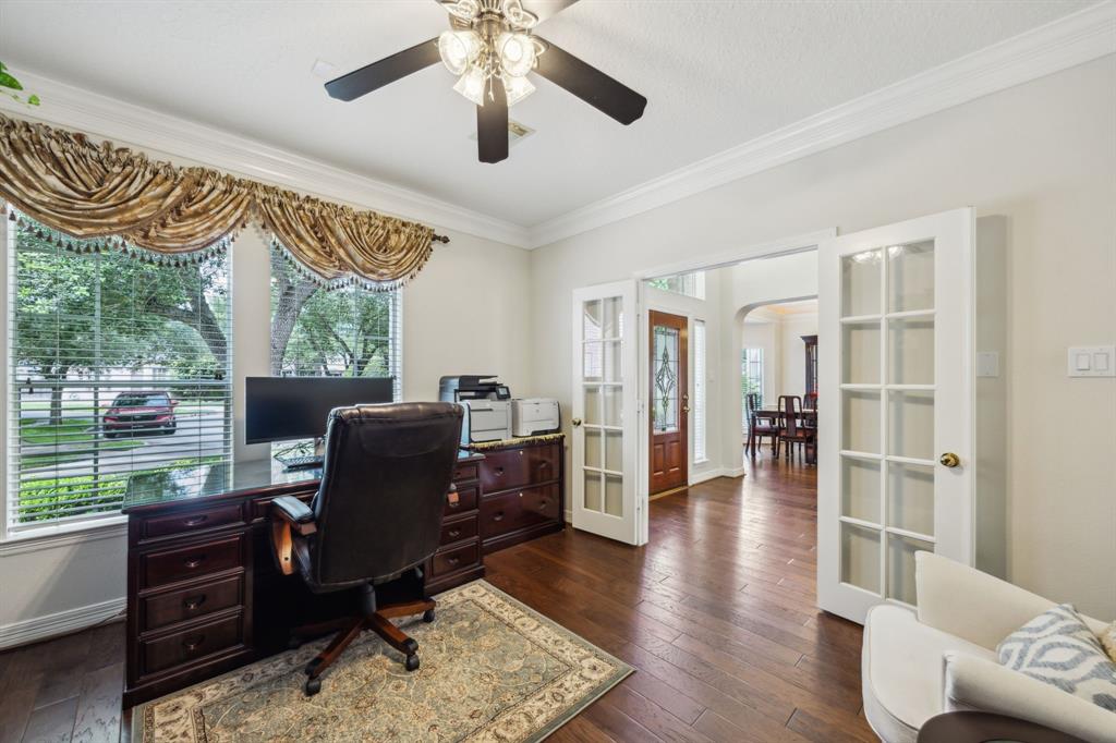 5539 Emerald Pointe Court, Sugar Land, Texas image 7