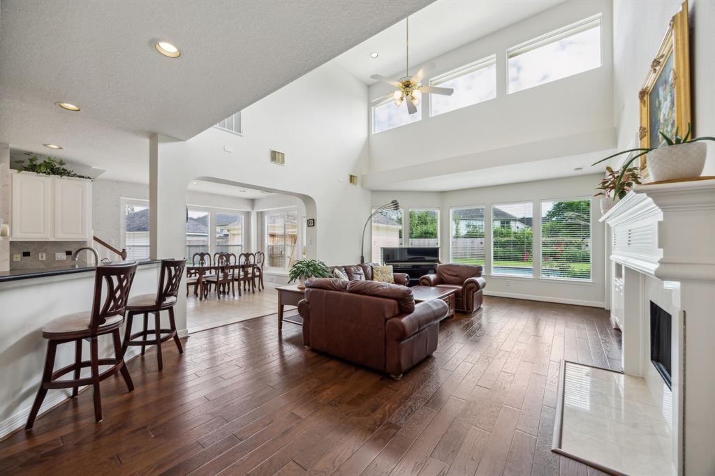 5539 Emerald Pointe Court, Sugar Land, Texas image 11