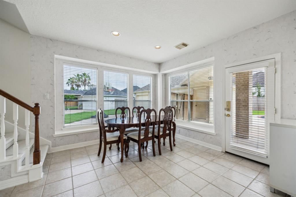 5539 Emerald Pointe Court, Sugar Land, Texas image 17