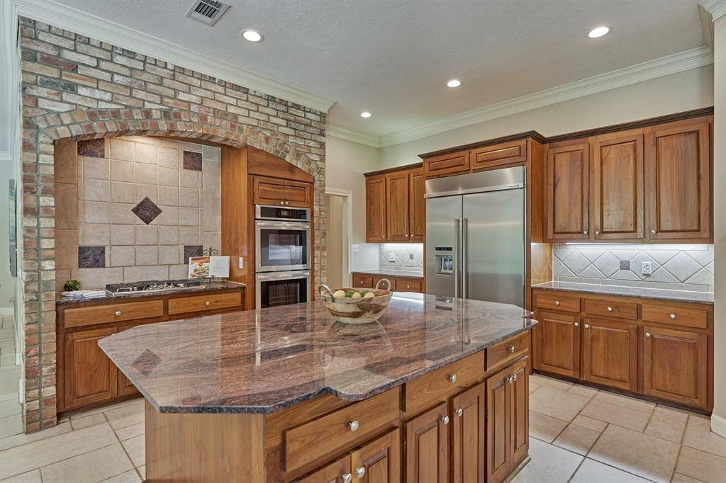 2318 Blue Lake Drive, Magnolia, Texas image 15