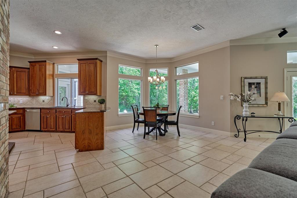 2318 Blue Lake Drive, Magnolia, Texas image 18
