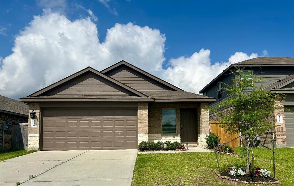 14670 Canyon Pines Lane, New Caney, Texas image 1