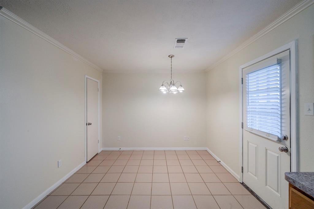 4558 Buckleridge Road, Houston, Texas image 5