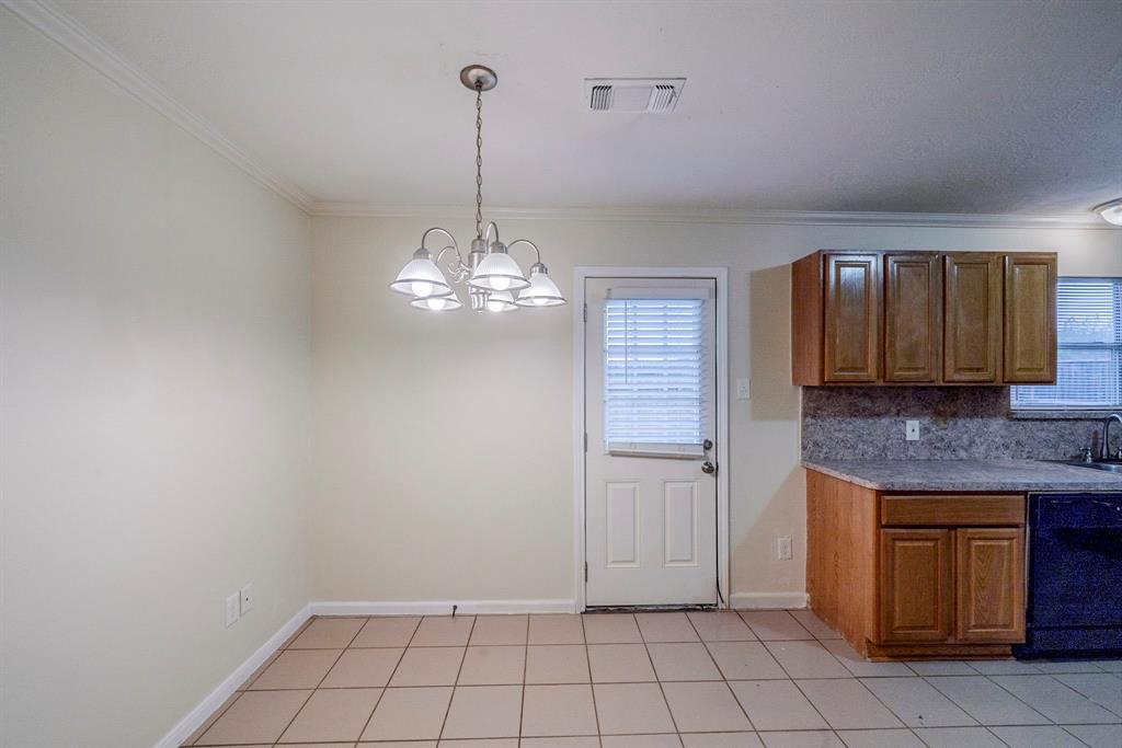 4558 Buckleridge Road, Houston, Texas image 6