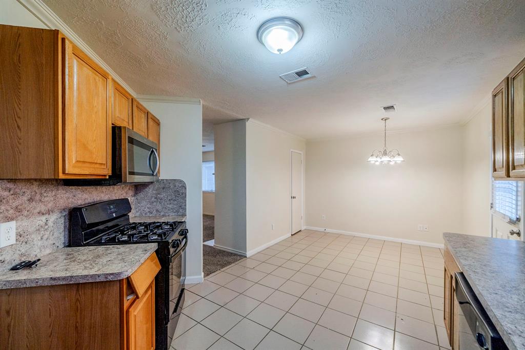 4558 Buckleridge Road, Houston, Texas image 9