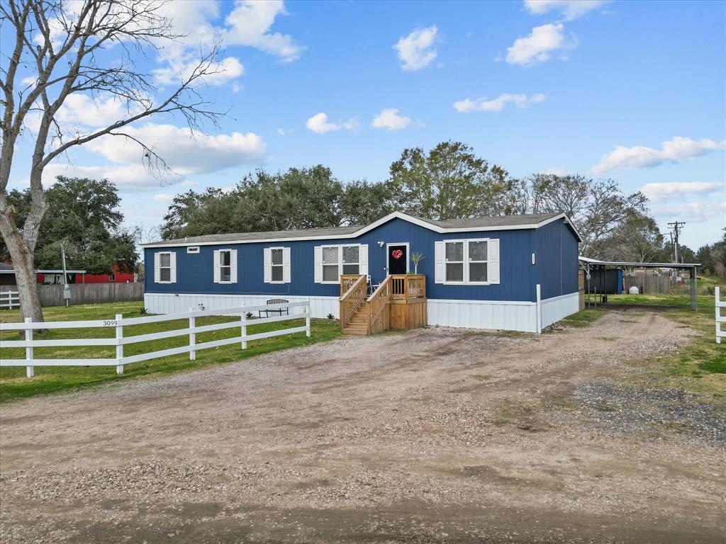 3099 County Road 411, Alvin, Texas image 1