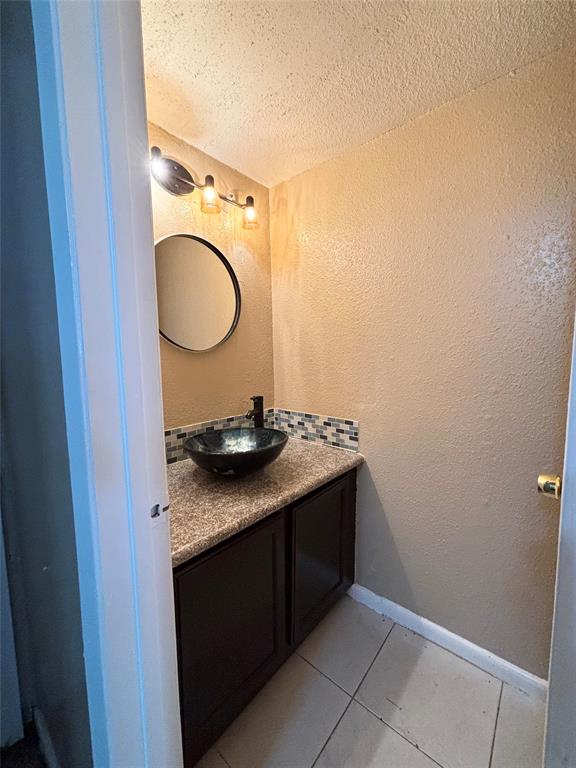 12330 Wild Pine Drive #A, Houston, Texas image 5