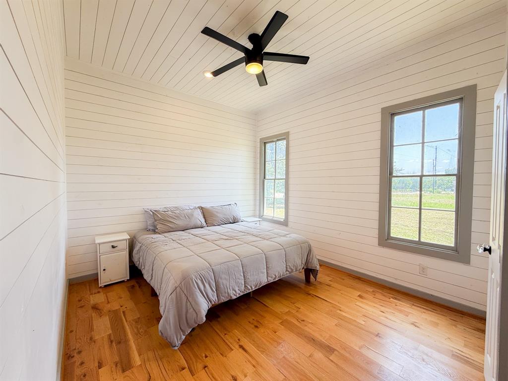1111 Fm 109, New Ulm, Texas image 13