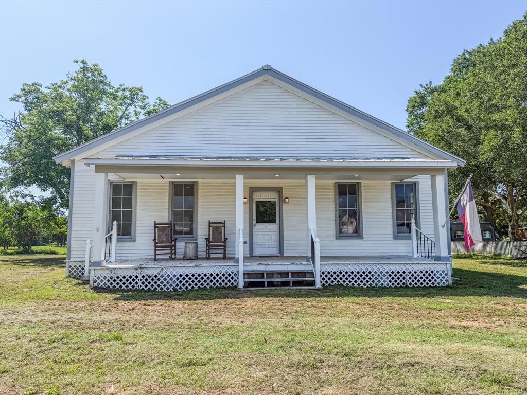 1111 Fm 109, New Ulm, Texas image 1