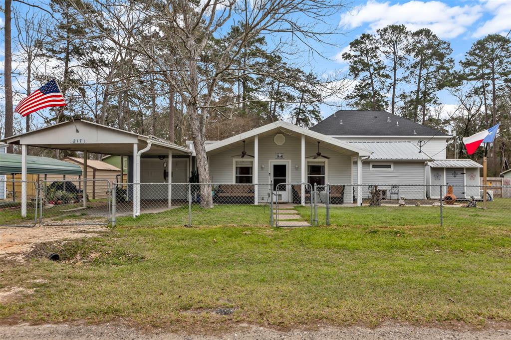 217 Spanish Oak, Livingston, Texas image 2