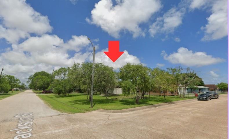 220 N Avenue B, Freeport, Texas image 2