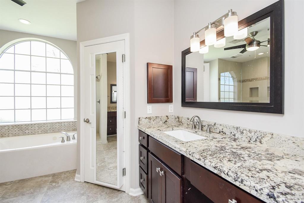 3714 Blackberry Circle, Missouri City, Texas image 38