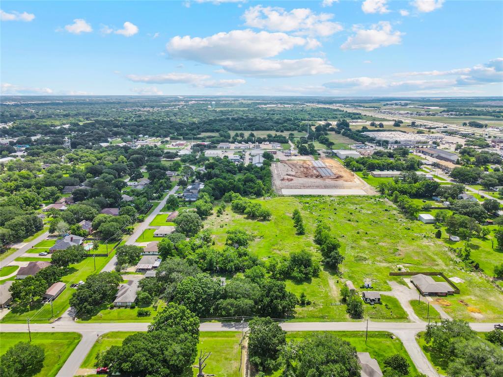 2925 West Street, Rosenberg, Texas image 1