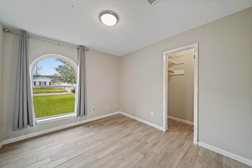 2850 Pilgrims Point Drive, Webster, Texas image 16