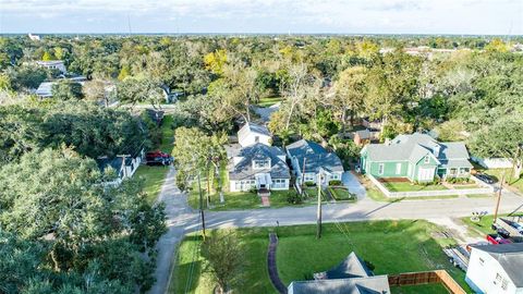 A home in Alvin