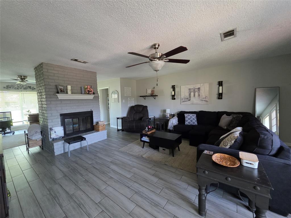 718 Corydon Drive, Houston, Texas image 5