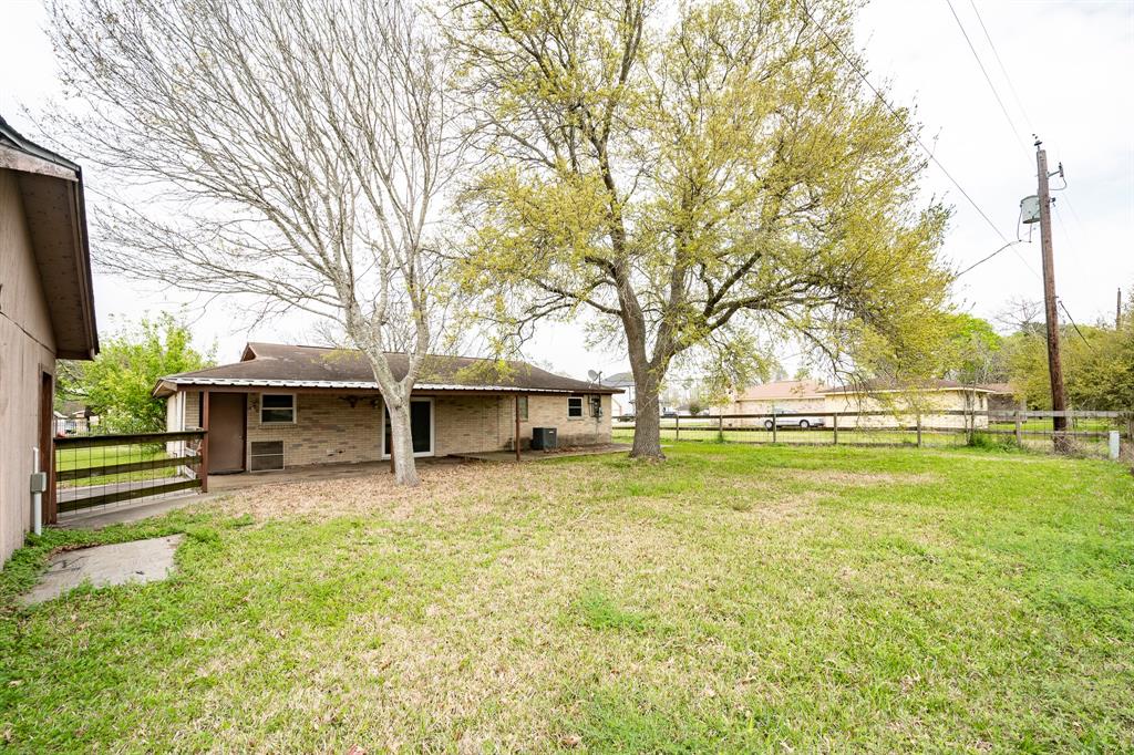 11026 Bois D Arc Street, La Porte, Texas image 37