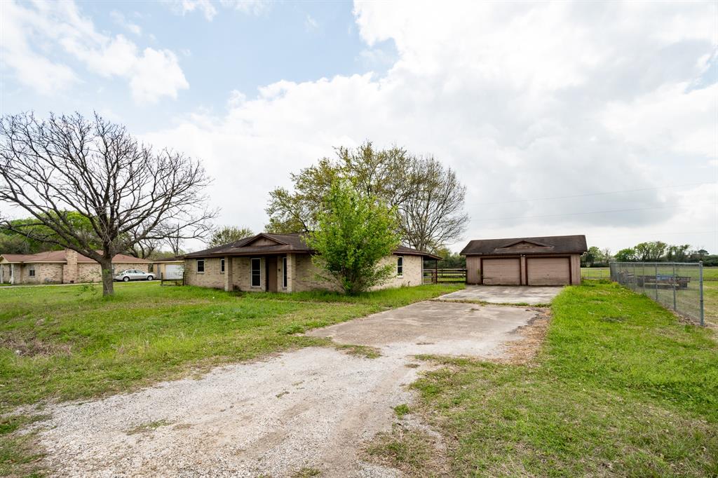 11026 Bois D Arc Street, La Porte, Texas image 17