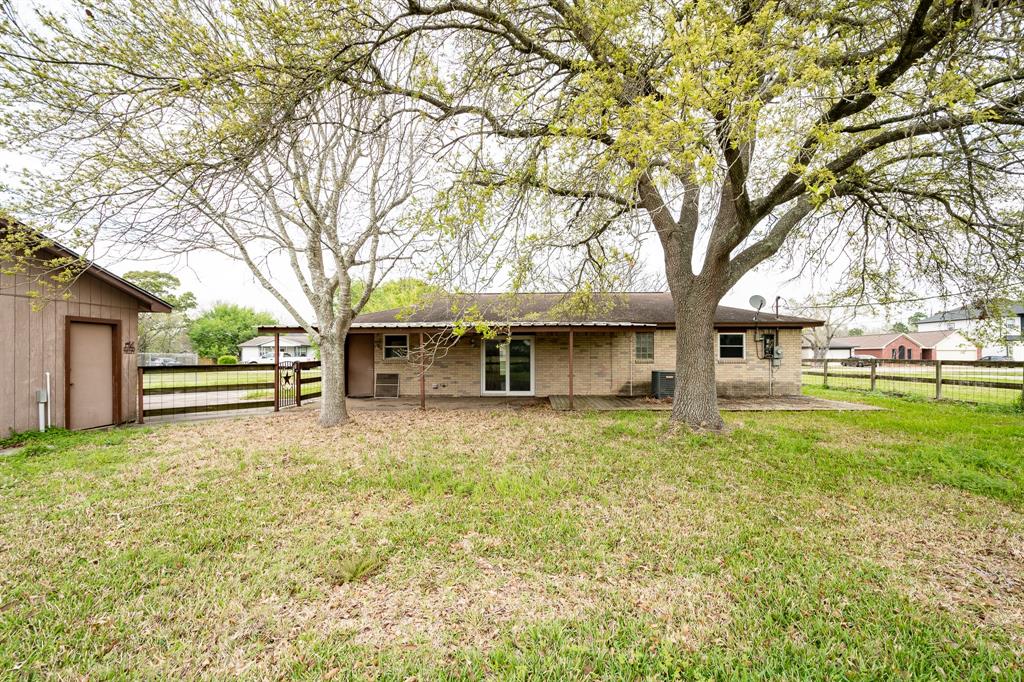 11026 Bois D Arc Street, La Porte, Texas image 38