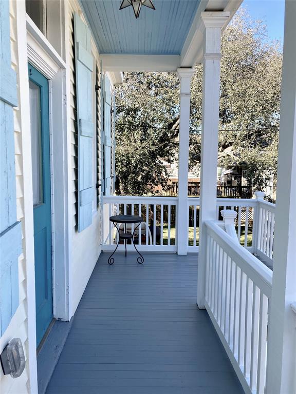 2107 Avenue M 1/2, Galveston, Texas image 10