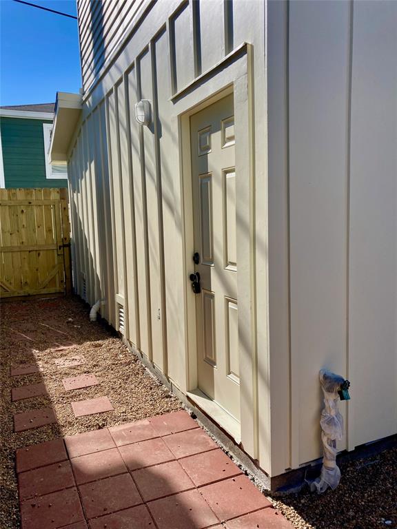 2107 Avenue M 1/2, Galveston, Texas image 26