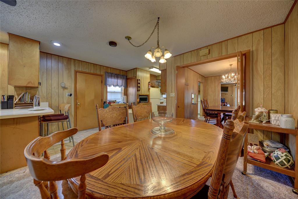 146 S Reynolds Street, La Grange, Texas image 6