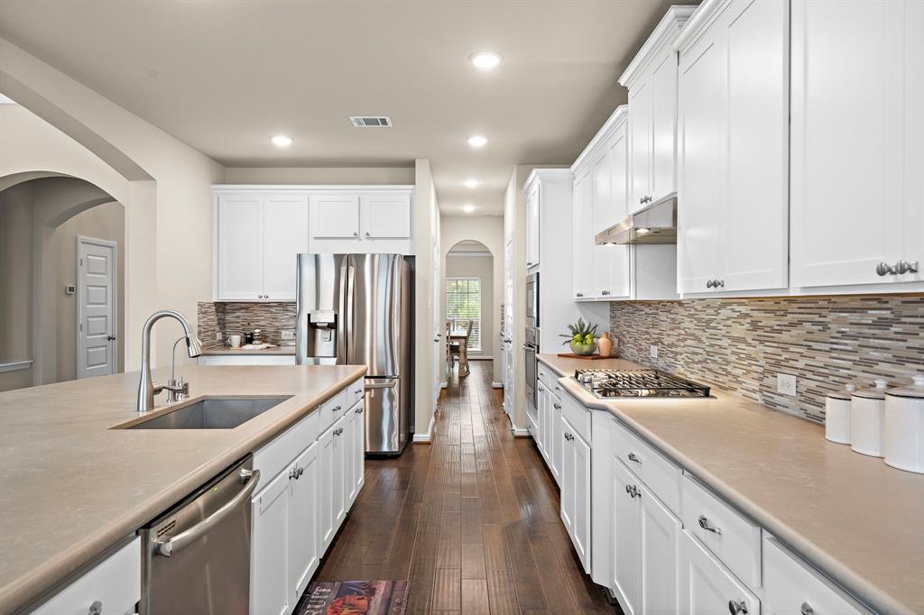 27916 Seger Bend Trail, Spring, Texas image 10