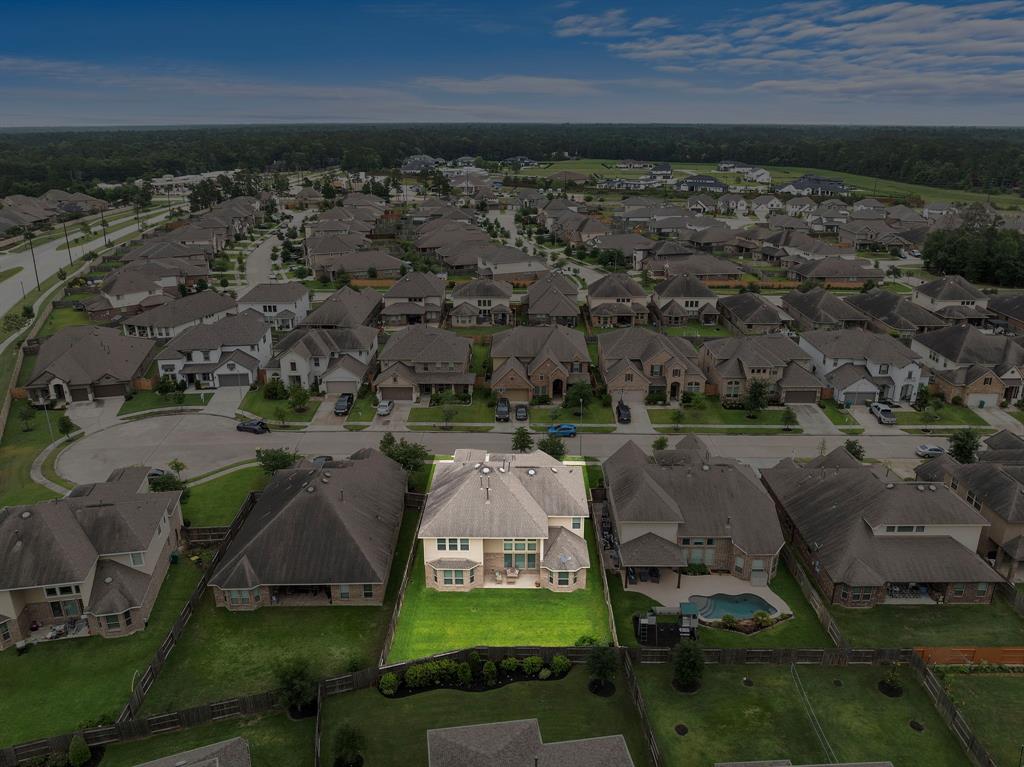 27916 Seger Bend Trail, Spring, Texas image 37
