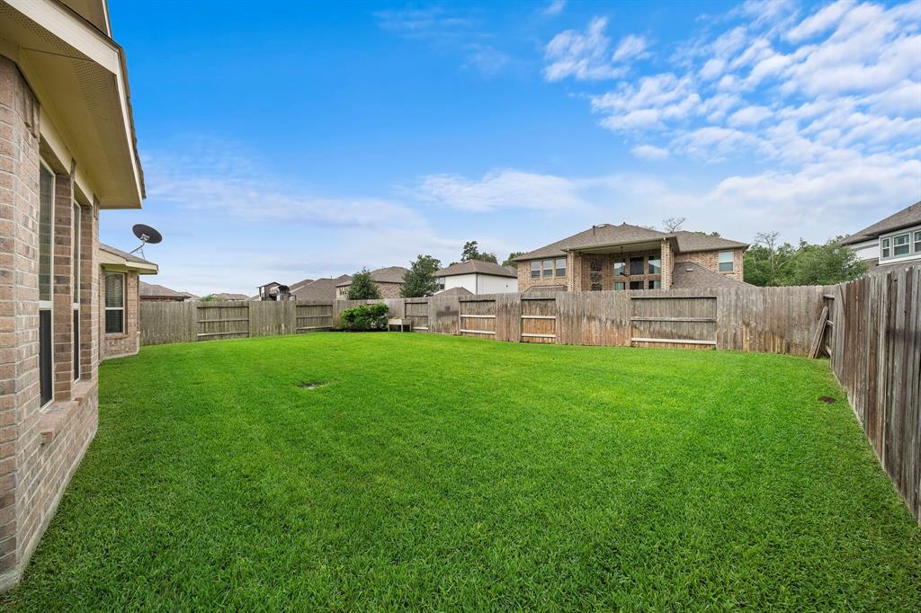 27916 Seger Bend Trail, Spring, Texas image 33