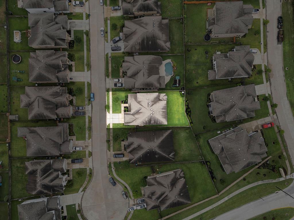27916 Seger Bend Trail, Spring, Texas image 35