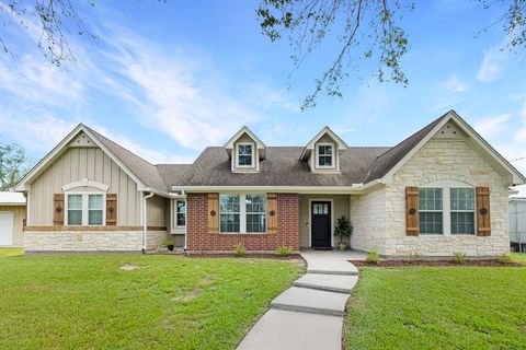 A home in Manvel