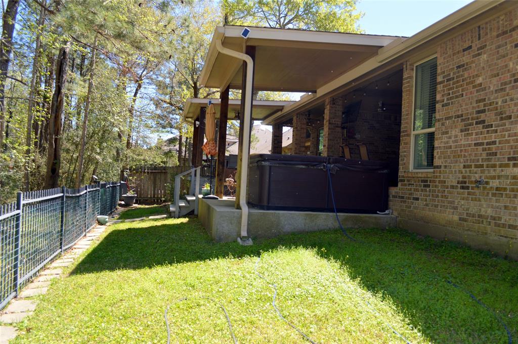 409 Holly Forest Drive, Conroe, Texas image 18