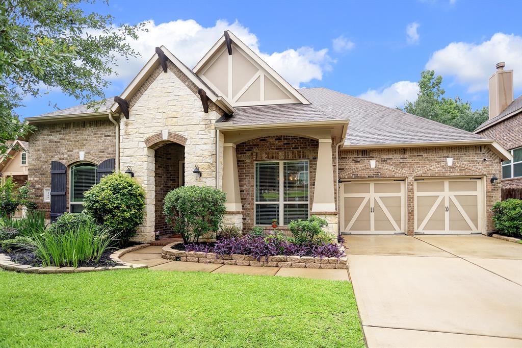 409 Holly Forest Drive, Conroe, Texas image 1