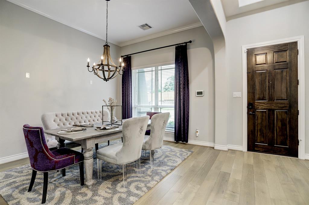 409 Holly Forest Drive, Conroe, Texas image 3